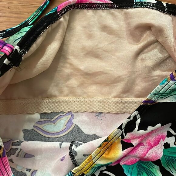 WonderBra by Christina Vintage Black Floral Swimsuit Womens Size 14 36BC Ruffle - Picture 11 of 12